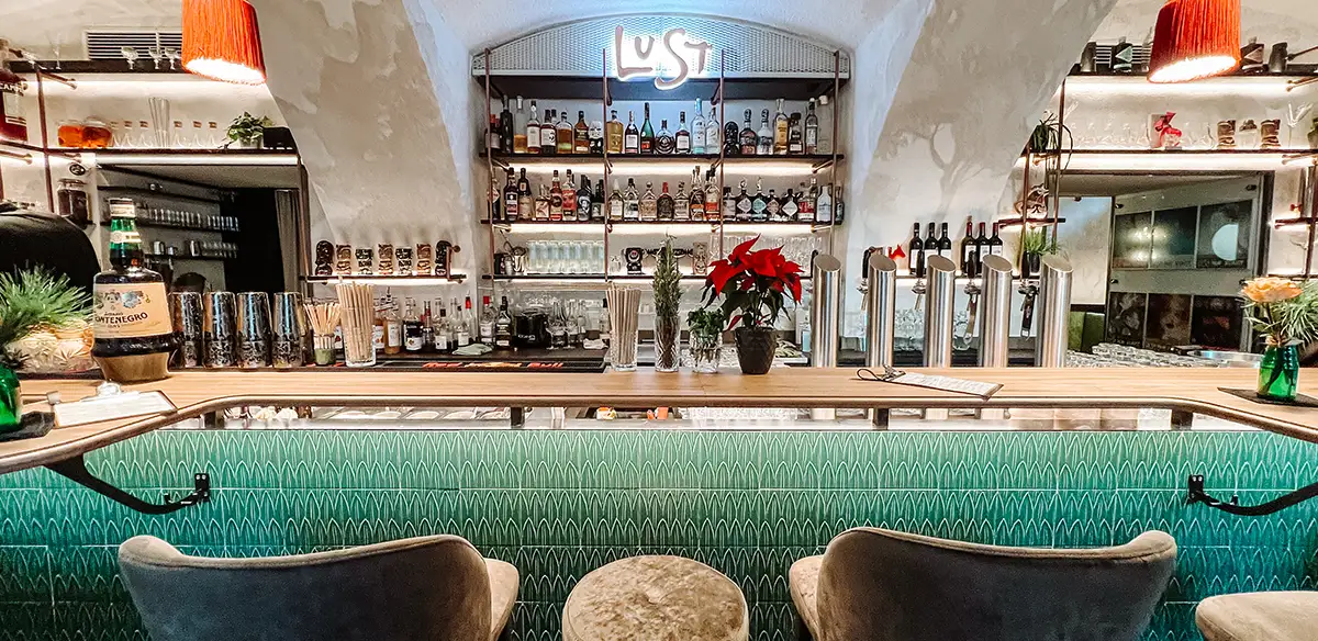 lust-cafe-bar (1)